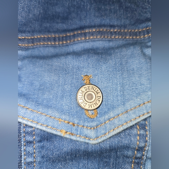 LABIJOU Mulri-tone Patch Crop Raw Hem Denim Jacket Small Boutique NWT - Picture 8 of 13